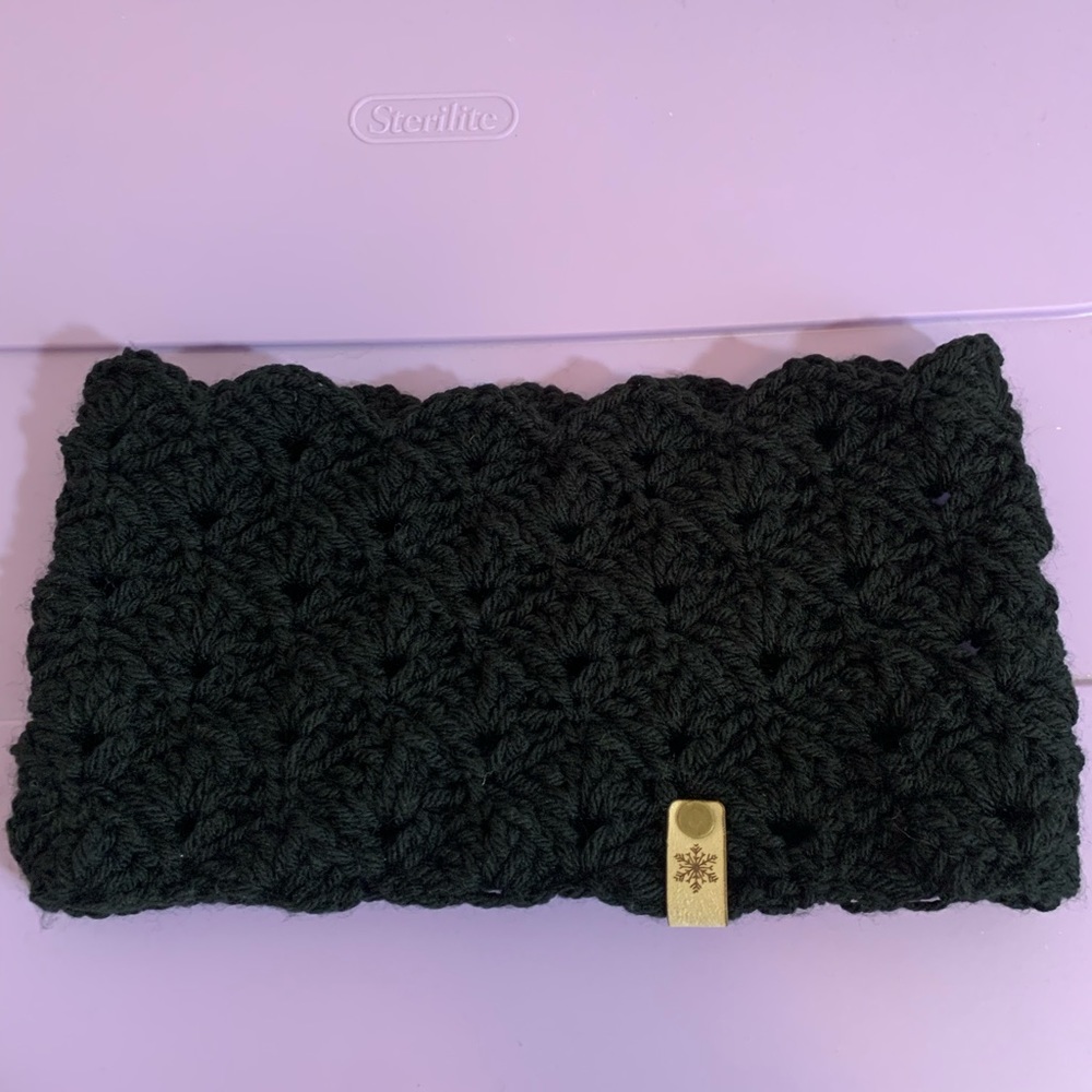 Hand made cowl.  In black